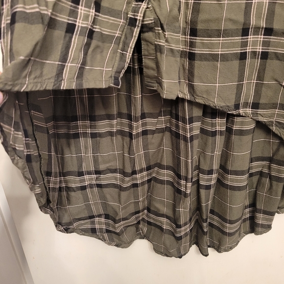 High Low Plaid Button Up Shirt - Picture 1 of 3